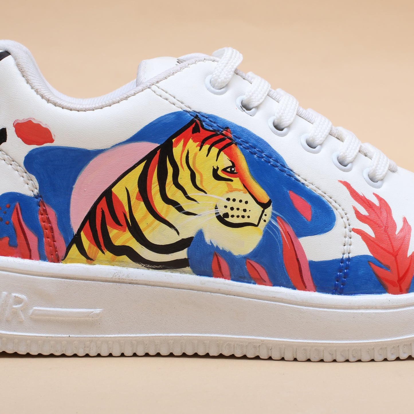 Hand-Painted Sneakers Tiger Green